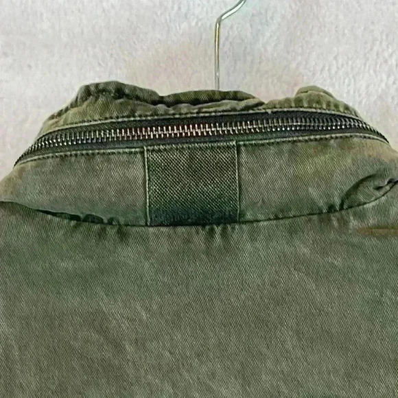 Bass Utility Jacket Women's Size Small Green Beading Detail Adjustable Features - Picture 5 of 13